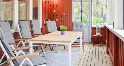 Amazing home in Bergshamra with WiFi