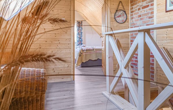 3 bedrooms, travel crib, free WiFi