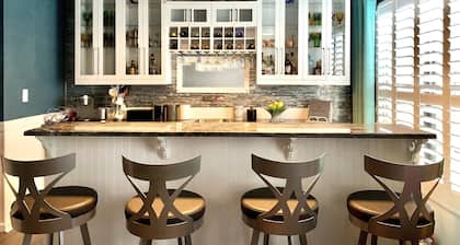 Sleeps 12! Spacious Orlando Vacation Rental close to Disney, Beaches, and Space