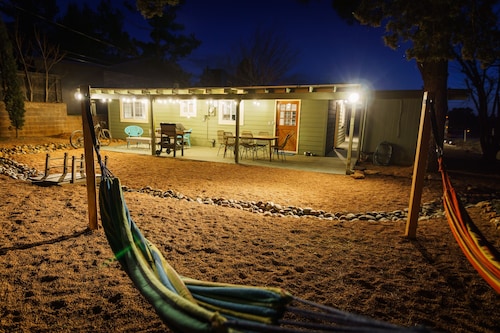 Just Landed... The Atomic