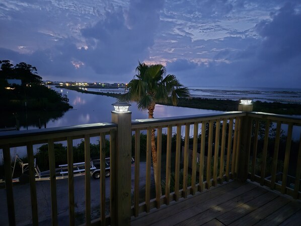 Property grounds - 3 Bedroom Condo( Beach, & fish) Beautiful Bayside View and Perfect Sunsets (Dauphin Island)