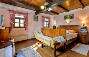 3 chambres, lit parapluie, Wi-Fi gratuit, draps fournis