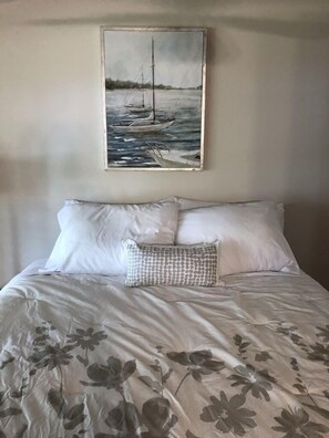3 bedrooms, WiFi, bed sheets