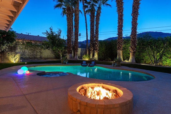 Outdoor pool, a heated pool