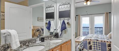 2 habitaciones, wifi gratis y ropa de cama