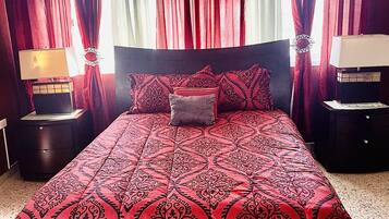 2 bedrooms, desk, iron/ironing board, free WiFi