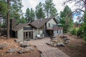 Exterior - Unwind in Our Flagstaff Home: Peaceful, Beautiful, and Perfectly Located (Flagstaff)