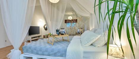 4 bedrooms, travel crib, free WiFi, bed sheets