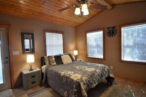 2 chambres, fer et planche à repasser, Wi-Fi, draps fournis