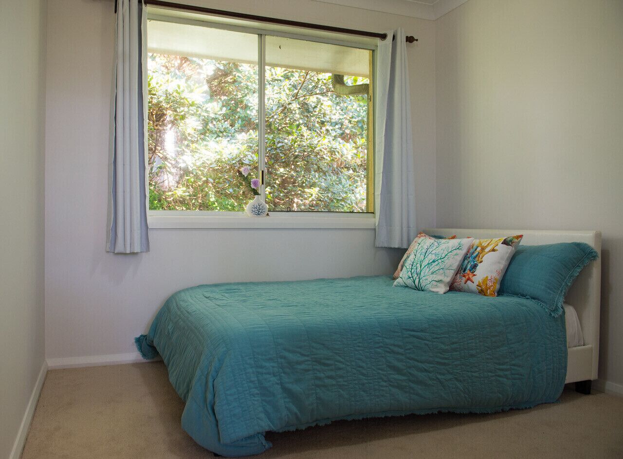Heated indoor pool and sauna near the ocean and lagoon — image 17