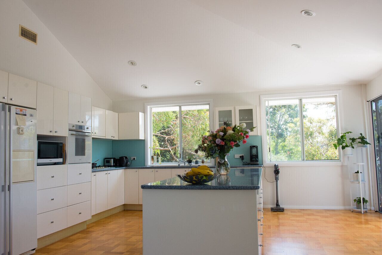 Heated indoor pool and sauna near the ocean and lagoon — image 18