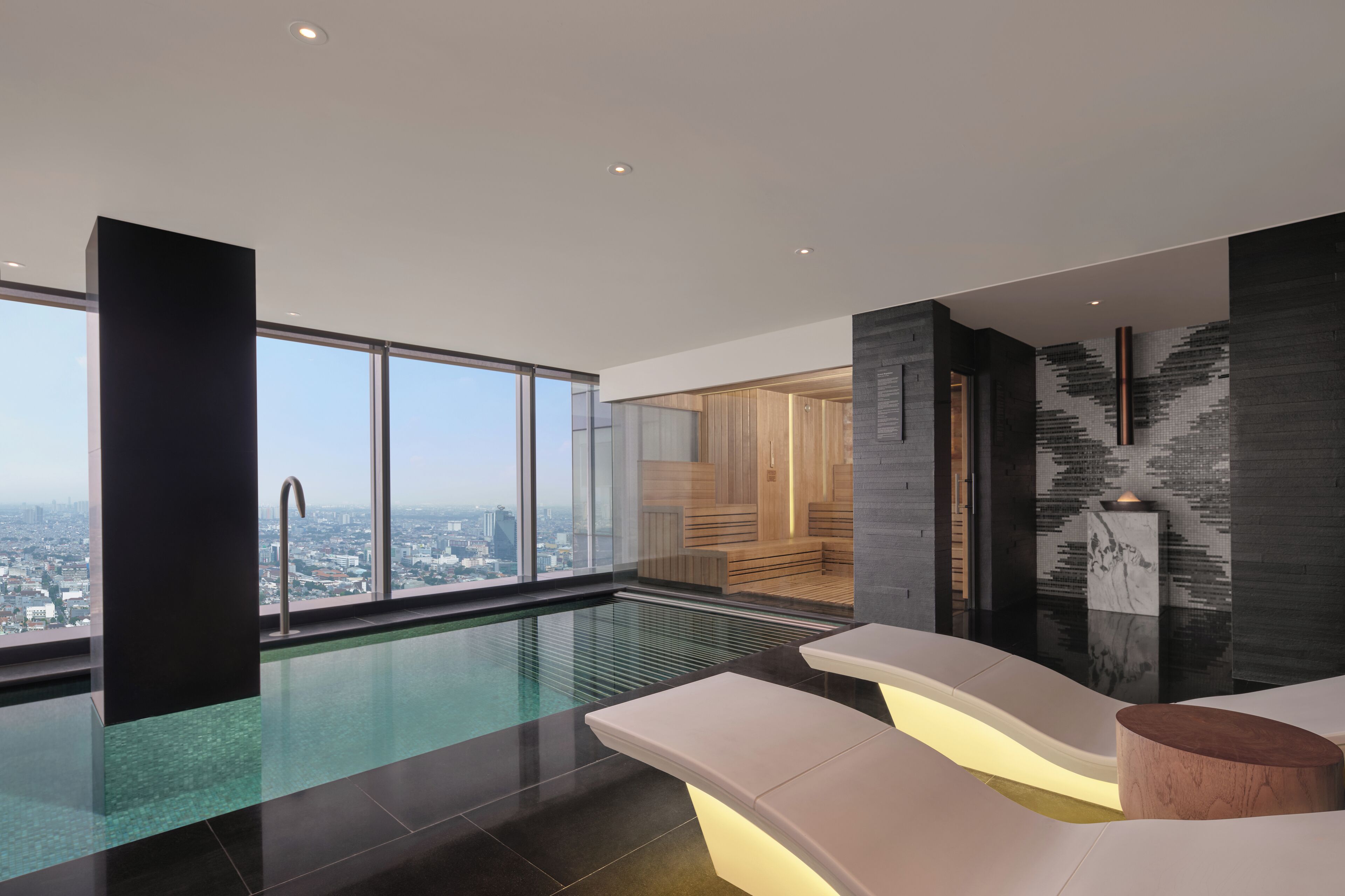 Outdoor pool, pool umbrellas, sun loungers