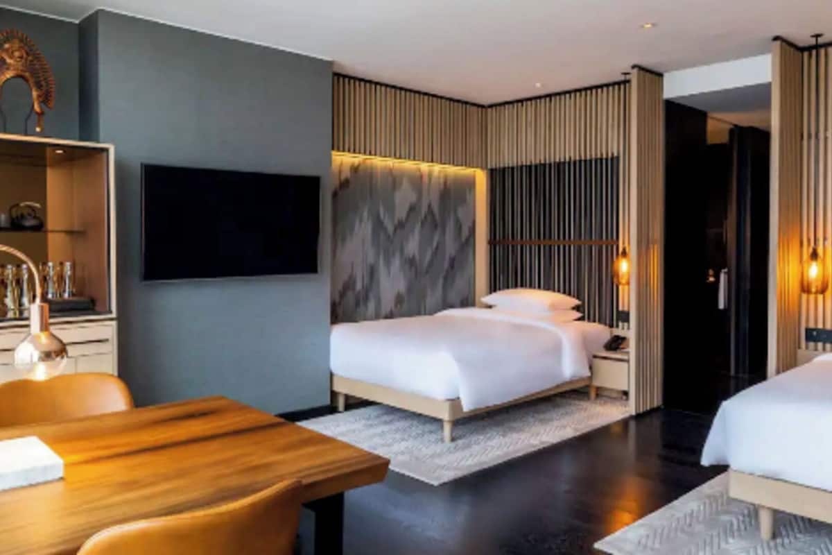 Ropa de cama de alta calidad y minibar 