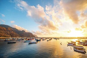 Marina - Apartment "Casa Julia" close to the Beach with Sea View and Terrace (Santa Cruz de Tenerife)