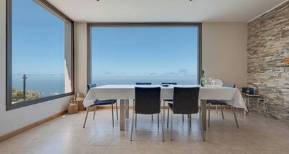 Holiday Home ‘Casa Santa Úrsula’ with Sea View, Pool, Wi-Fi & Garden