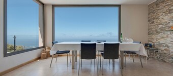 Holiday Home ‘Casa Santa Úrsula’ with Sea View, Pool, Wi-Fi & Garden
