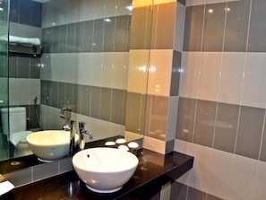 Bathroom - Grand Impression Hotel Medan (Medan)