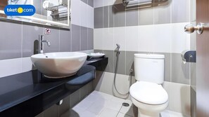 Bathroom - Grand Impression Hotel Medan (Medan)