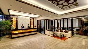 Lobby - Viceroy Boutique Hotel, Kolkata (Barasat)