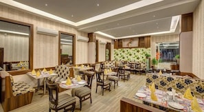 Dining - Viceroy Boutique Hotel, Kolkata (Barasat)