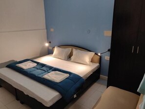 Room - Joey's Hostel (Agra)
