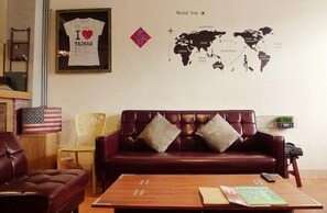 Interior - Knock Knock Hostel (Kaohsiung)