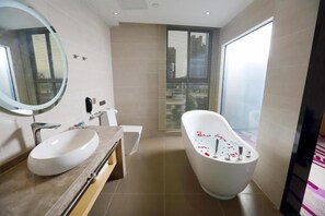 Bathroom - Lavande Hotel (Foshan Shunde Jinlong Metro Station) (Foshan)