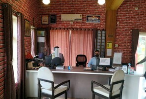 Lobby - Whispering Woods Resort-lonavala (Lonavala)