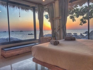 Sea Front Suite Family A10 | Hypo-allergenic bedding, free WiFi - Koh Tao Heritage (Koh Tao)