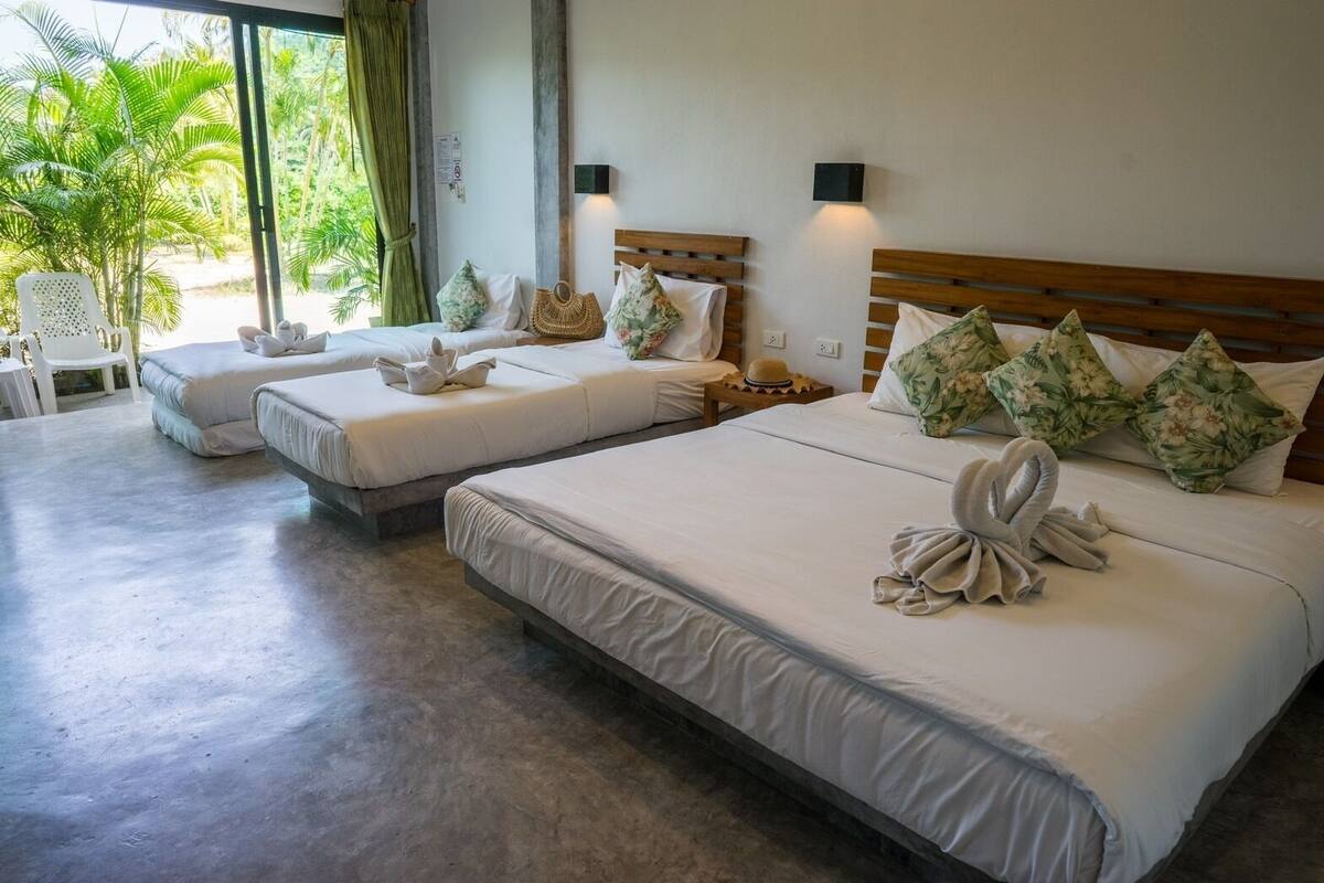 Deluxe driepersoonskamer | Hypoallergeen beddengoed, gratis wifi