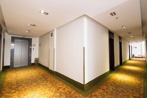 Unclassified image, 5 of 21, button - GreenTree Inn Jiangxi Shangrao Wuyuan Bus Station Tang Village Express Hotel (Wuyuan)