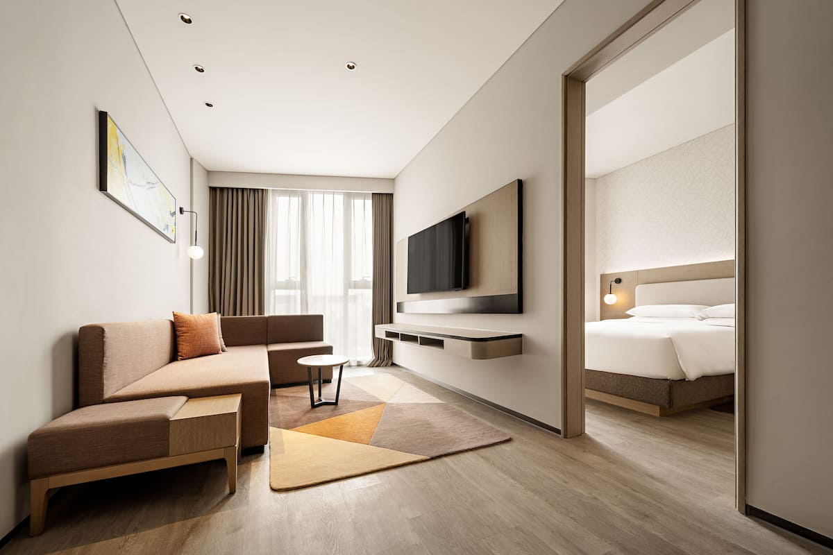 In-room safe, desk, iron/ironing board, free WiFi