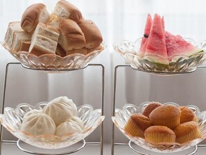 Makanan dan minuman