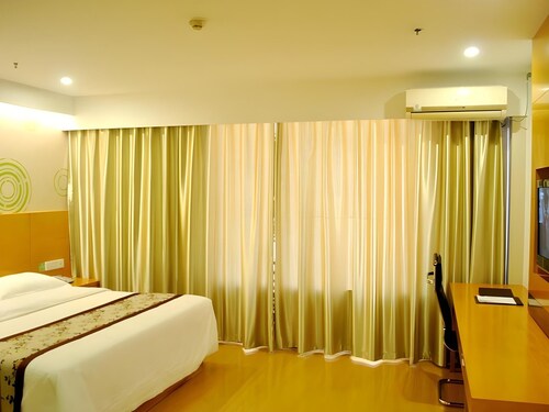 Greentree Inn Chizhou High Speed Railway Station H