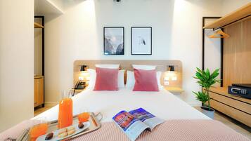 Minibar, skrivebord, Wi-Fi