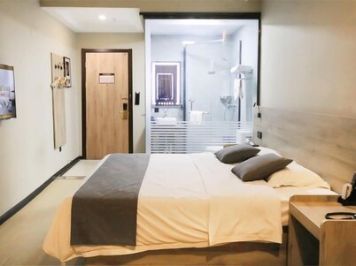 Greentree Inn Zaozhuang Tengzhou Fuqian Road Longquan Square Business Hotel