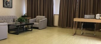 Greentree Inn Shijiazhuang Xinji City Shifu Street Business Hotel