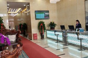Unclassified image, 4 of 29, button - Yunshan Hotel (Jishishan)