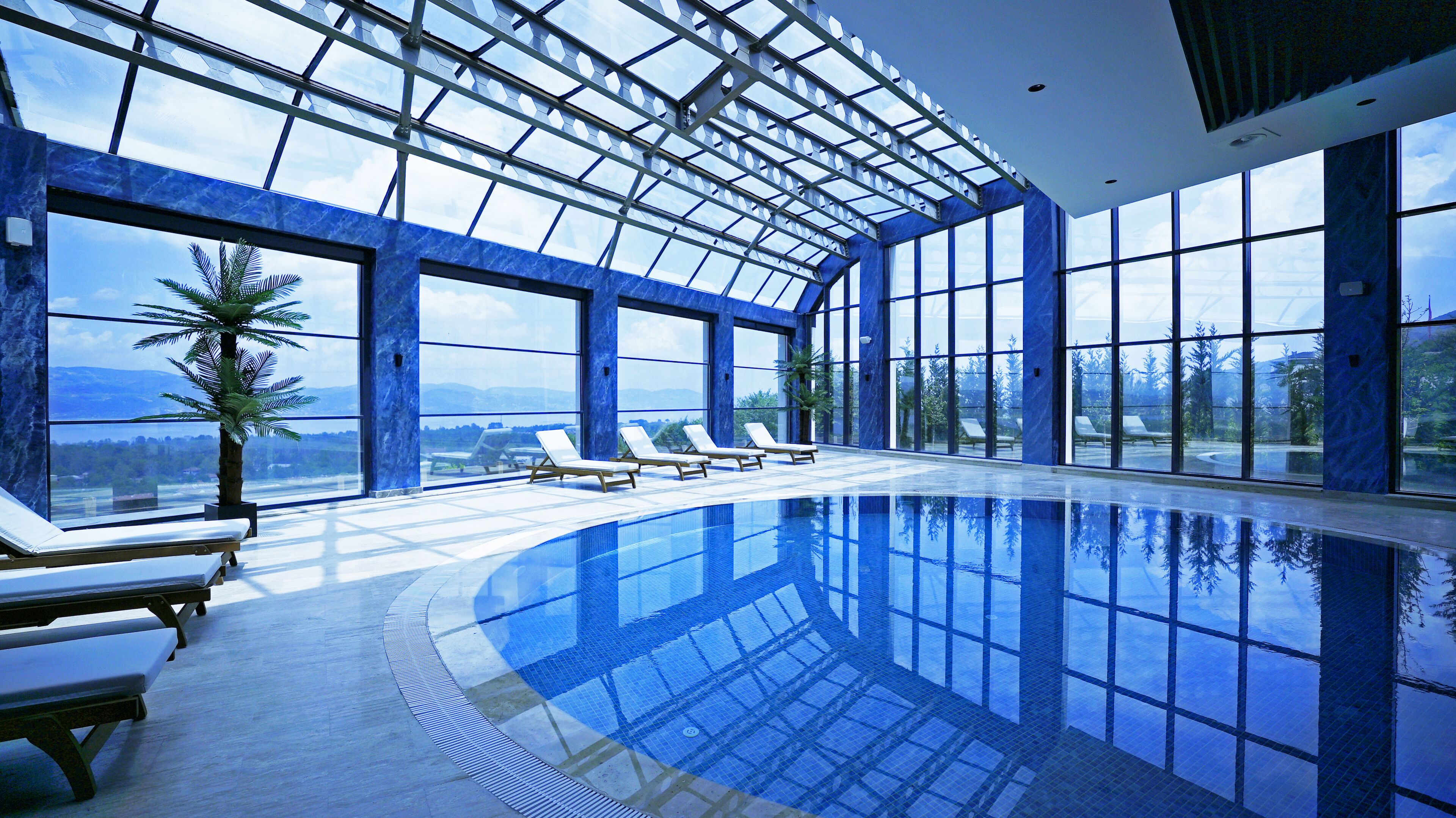 2 indoor pools, open 10:00 am to 10:00 pm, pool loungers