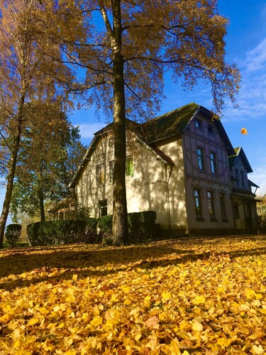 An old villa on the Schlei, between the seas. Perfect for families and friends.