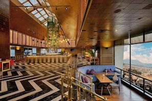 Lobby - Aloft Kathmandu Thamel (Kathmandu)