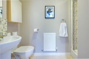 Badewanne, Haartrockner