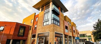 🌟Broughton House with Parking, Garden & Smart TV🌟