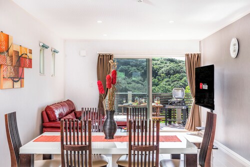 客室内のダイニングエリア