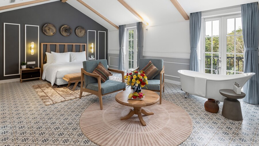 Golden Sun Hotel - Mangden