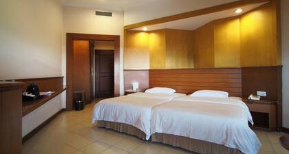 Niagara Hotel Lake Toba & Resorts