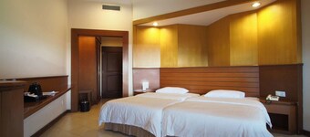 Niagara Hotel Lake Toba & Resorts