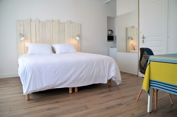 In-room safe, iron/ironing board, free WiFi