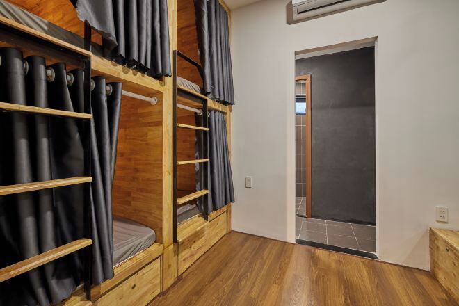 Minibar, Schreibtisch, laptopgeeigneter Arbeitsplatz