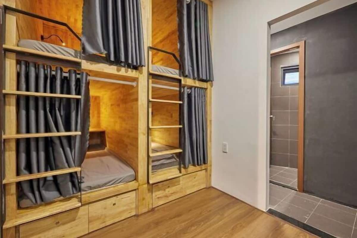 Minibar, desk, laptop workspace, blackout drapes
